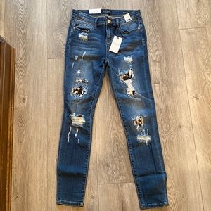 Judy Blue brand distressed leopard skinny jeans